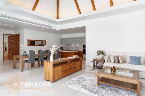Chalet de 3 dormitorios en Bang Tao, Tailandia № 179387 - foto 5