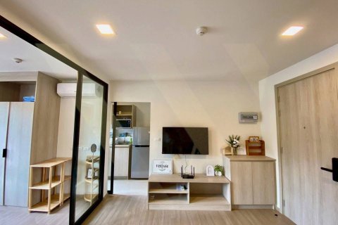 Apartamento de 2 habitaciones en Pattaya, Tailandia № 205816 - foto 10
