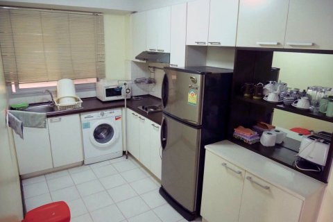 Eigentumswohnung in Bangkok, Thailand, 1 Schlafzimmer  № 144037 - Foto 4