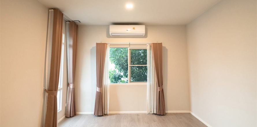 บ้านในกรุงเทพฯ, ประเทศไทย 4 ห้องนอน № 189427