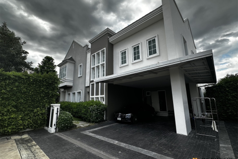 Casa de 4 dormitorios en Bangkok, Tailandia № 189425 - foto 6