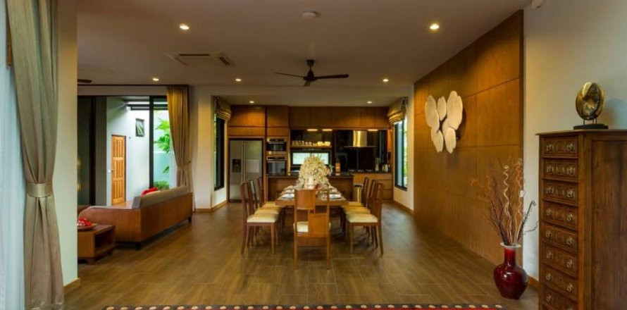 Chalet de 3 dormitorios en Phuket, Tailandia № 134676