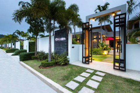 Chalet de 3 dormitorios en Phuket, Tailandia № 134676 - foto 8