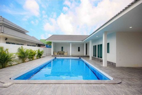 Villa à Hua Hin, Thaïlande 4 chambres № 116370