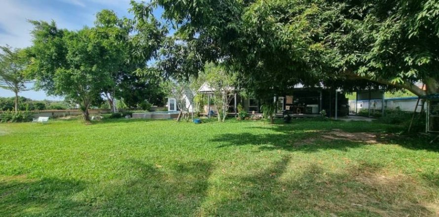 Casa de 3 dormitorios en Pattaya, Tailandia № 116369