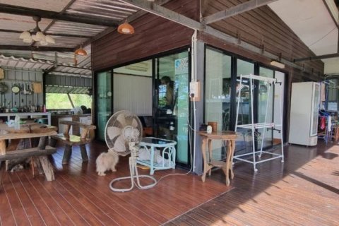 Casa de 3 dormitorios en Pattaya, Tailandia № 116369 - foto 3