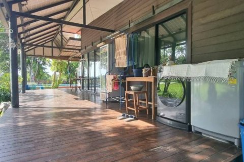 Casa de 3 dormitorios en Pattaya, Tailandia № 116369 - foto 2