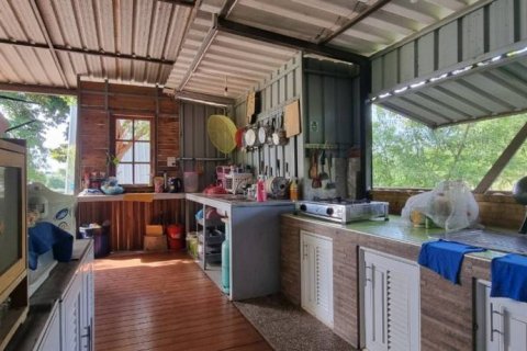 Casa de 3 dormitorios en Pattaya, Tailandia № 116369 - foto 4