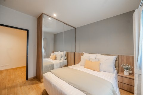 Chalet de 3 dormitorios en Phuket, Tailandia № 210219 - foto 18