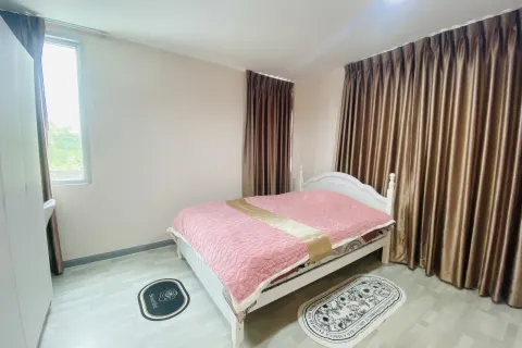 Casa de 4 dormitorios en Pattaya, Tailandia № 155616 - foto 30