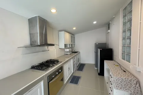 Casa de 4 dormitorios en Pattaya, Tailandia № 155616 - foto 18