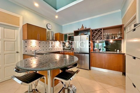 Condo à Pattaya, Thaïlande, 3 chambres  № 198346 - photo 6