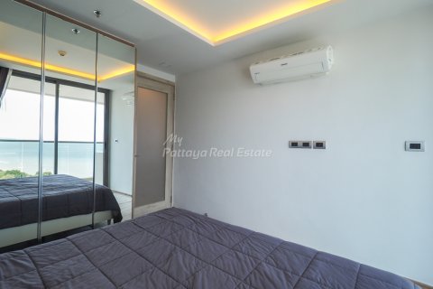 Condominio de 2 dormitorios en Bang Lamung, Tailandia № 70698 - foto 14