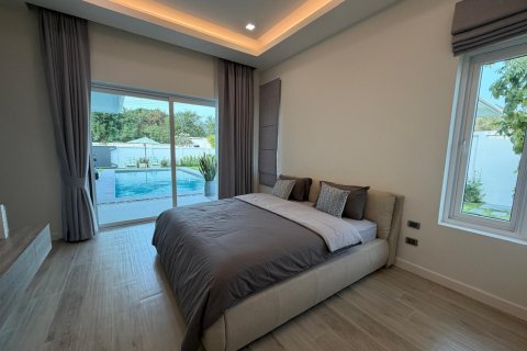 Chalet de 3 dormitorios en Hua Hin, Tailandia № 169808 - foto 14