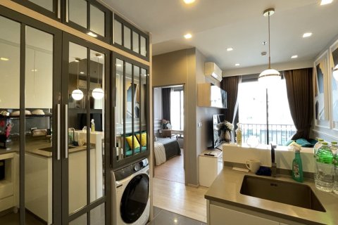 Condominio de 2 dormitorios en Watthana, Bangkok, Tailandia № 201050 - foto 16