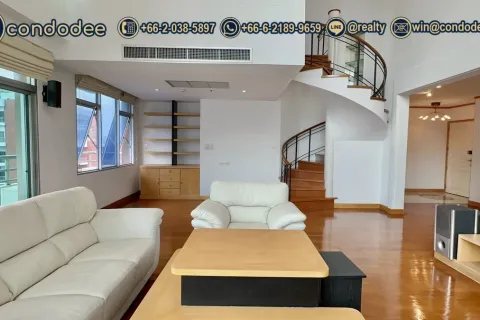 Condo in Bangkok, Thailand, 3 bedrooms  № 201046 - photo 5