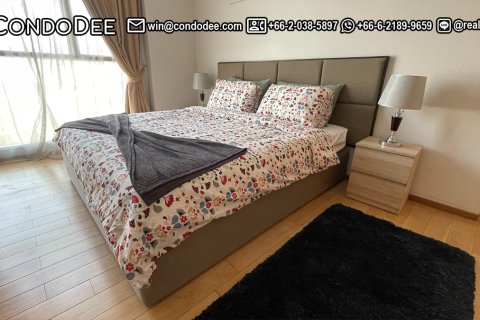 Condo in Watthana, Bangkok, Thailand, 2 bedrooms  № 201049 - photo 6