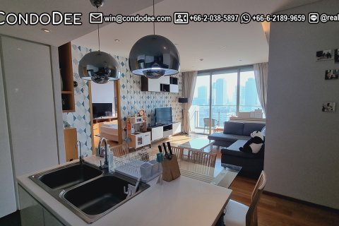 Condo in Watthana, Bangkok, Thailand, 2 bedrooms  № 201049 - photo 13