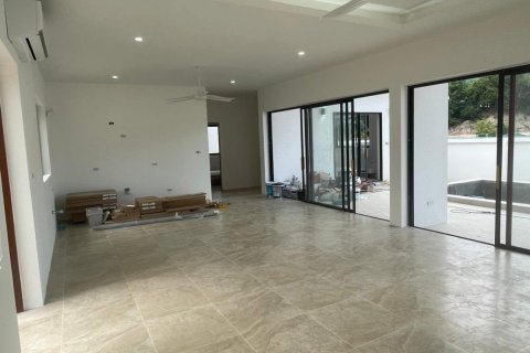 Villa in Ko Samui, Thailand 3 bedrooms № 172464 - photo 11