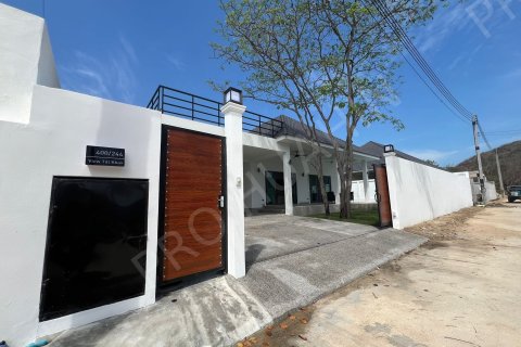 Chalet de 1 dormitorio en Hua Hin, Tailandia № 194804 - foto 2