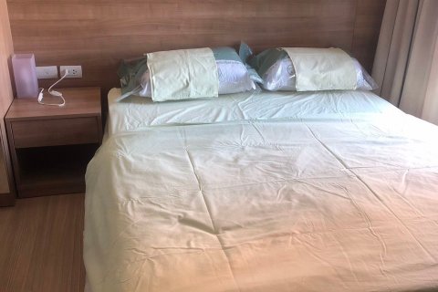 Condominio de 1 dormitorio en Khlong Toei, Bangkok, Tailandia № 59346 - foto 4