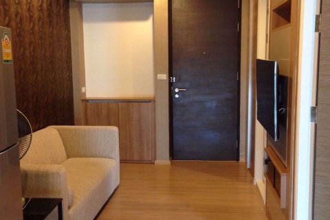 Condominio de 1 dormitorio en Khlong Toei, Bangkok, Tailandia № 59346 - foto 6