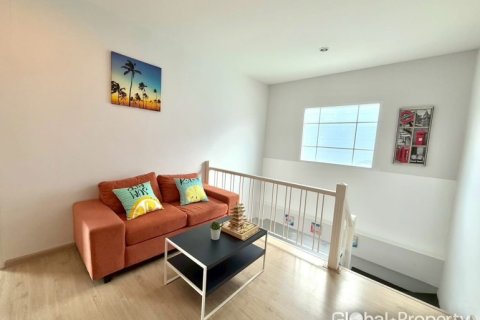 House in Pattaya, Thailand 3 bedrooms № 233296 - photo 21