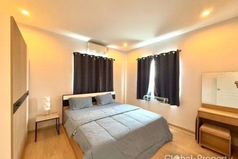 House in Pattaya, Thailand 3 bedrooms № 233296 - photo 15
