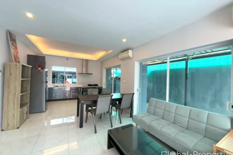House in Pattaya, Thailand 3 bedrooms № 233296 - photo 25