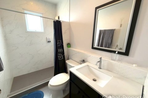 House in Pattaya, Thailand 3 bedrooms № 233296 - photo 28