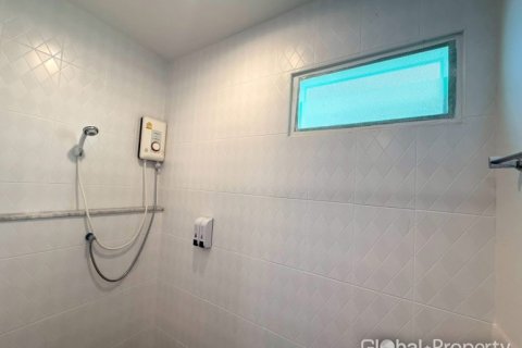 House in Pattaya, Thailand 3 bedrooms № 233296 - photo 29