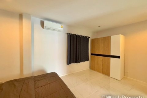 House in Pattaya, Thailand 3 bedrooms № 233296 - photo 18