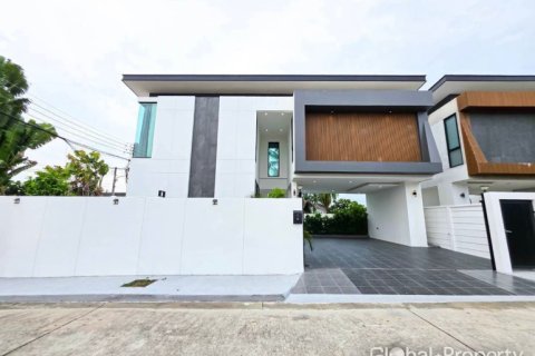 Maison à Pattaya, Thaïlande 3 chambres № 233295