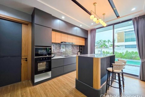 House in Pattaya, Thailand 3 bedrooms № 233295 - photo 17