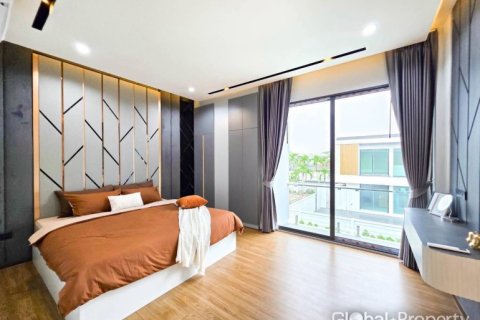 House in Pattaya, Thailand 3 bedrooms № 233295 - photo 6