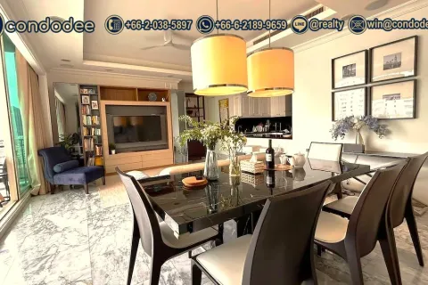 Condo in Watthana, Bangkok, Thailand, 3 bedrooms № 201394
