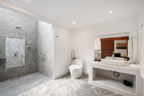 Chalet de 7 dormitorios en Ko Samui, Tailandia № 173538 - foto 17