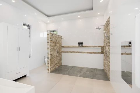 Chalet de 7 dormitorios en Ko Samui, Tailandia № 173538 - foto 23