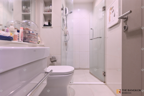 Condo in Bangkok, Thailand, 2 bedrooms  № 186183