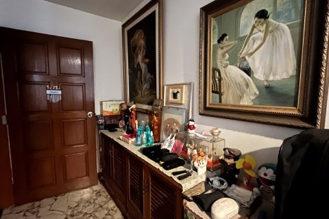Condo à Watthana, Bangkok, Thaïlande, 3 chambres  № 201100 - photo 7