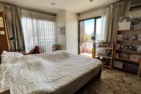 Condo à Watthana, Bangkok, Thaïlande, 3 chambres  № 201100 - photo 4