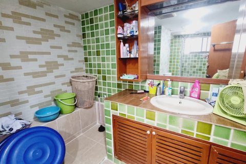 Condo in Watthana, Bangkok, Thailand, 3 bedrooms № 201102 - photo 7