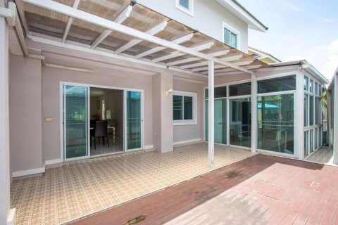 Casa de 4 dormitorios en Chiang Mai, Tailandia № 121736 - foto 23
