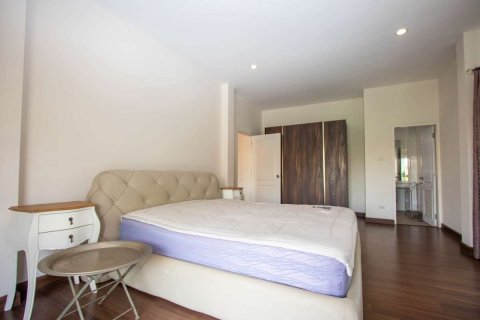 Casa de 4 dormitorios en Chiang Mai, Tailandia № 121736 - foto 15