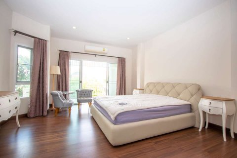 Casa de 4 dormitorios en Chiang Mai, Tailandia № 121736 - foto 13