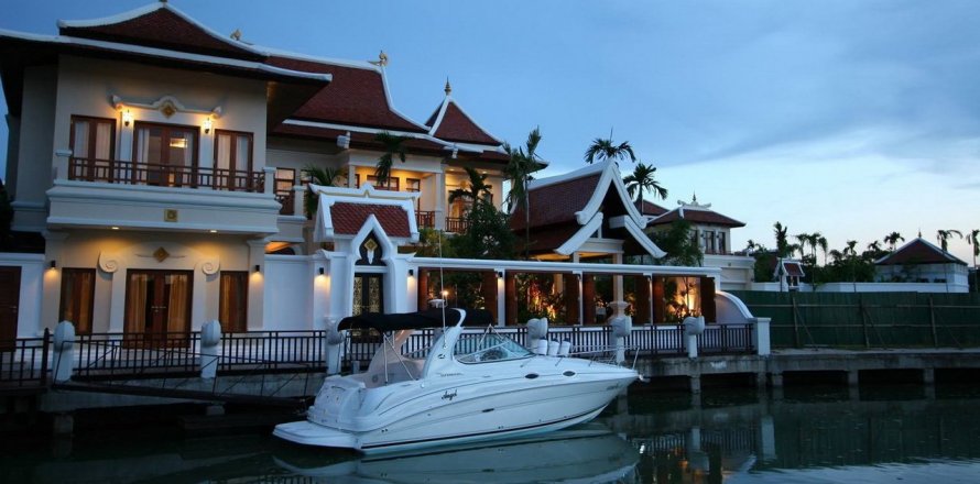Off-plan View Talay Marina in Sattahip, Thailand № 64898