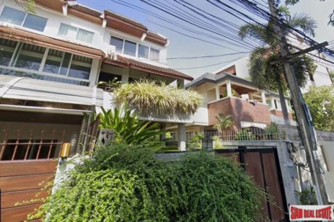 Townhouse à Bangkok, Thaïlande 4 chambres № 203285