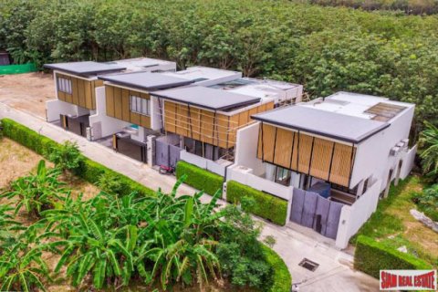 Casa de 3 dormitorios en Phuket, Tailandia № 203288