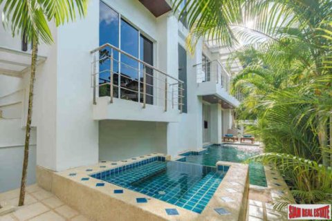 Villa à Patong, Thaïlande 4 chambres № 203284