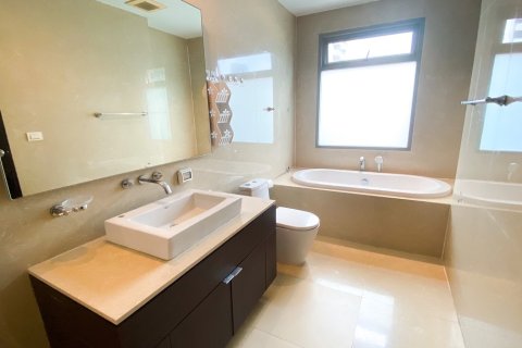 Condo à Watthana, Bangkok, Thaïlande, 3 chambres  № 200769 - photo 12